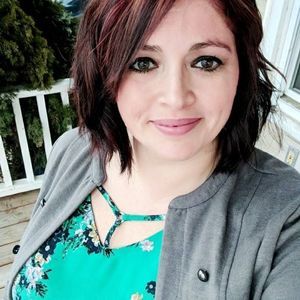 Meet your Posher, Becky